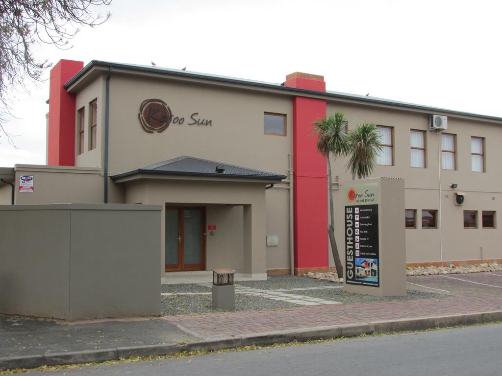 Karoo Sun Pensión Oudtshoorn Exterior foto